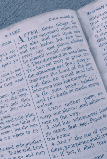 English Bible Luke (Purple)